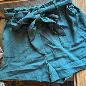 Stretchy and soft material!